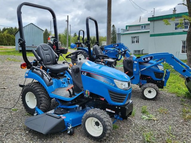2022 LS Tractor MT122 Tracteur