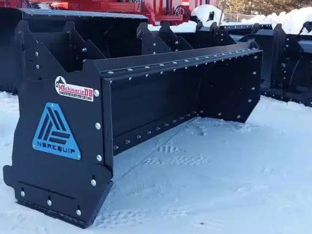2026 Norequip 60 Gratte à neige
