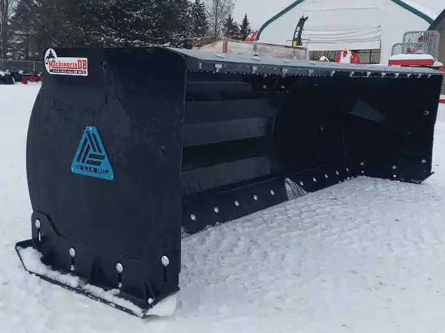 2026 Norequip 9' Gratte à neige