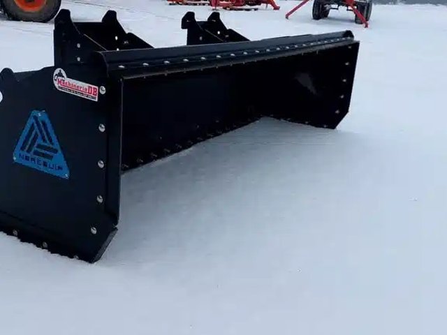 2026 Norequip 84'' Gratte à neige
