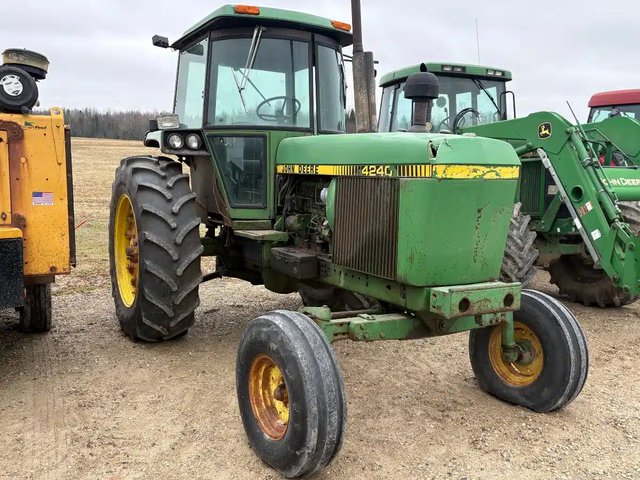 John Deere 4240 Tracteur