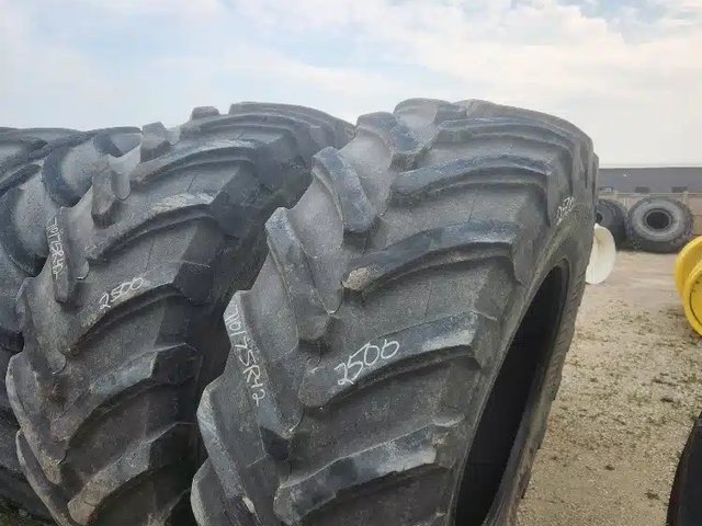 Trelleborg 710/75R42 Pneus