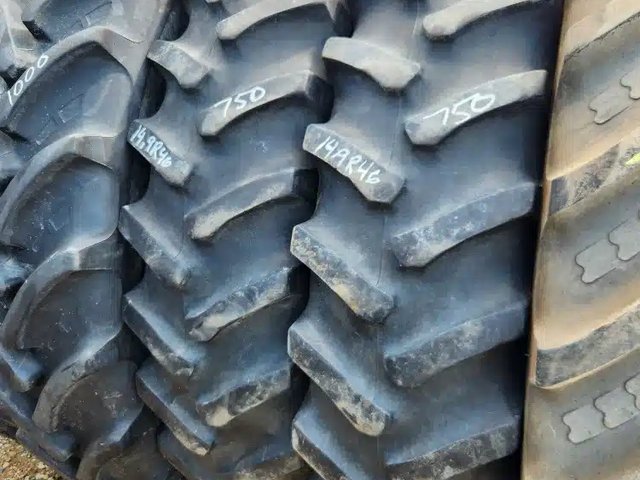 Firestone 14.9X46 Pneus