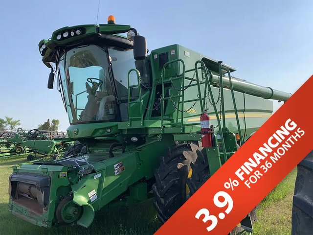 2012 John Deere S690 Batteuse