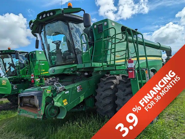 2012 John Deere S690 Batteuse
