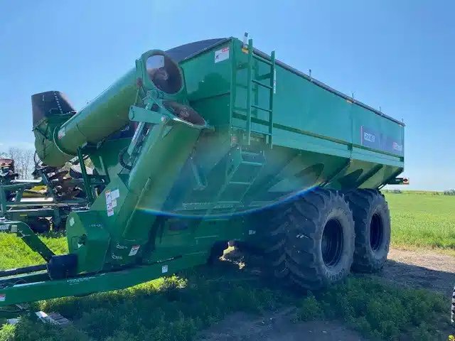 2017 Brandt 1522DXR Chariot à Grain