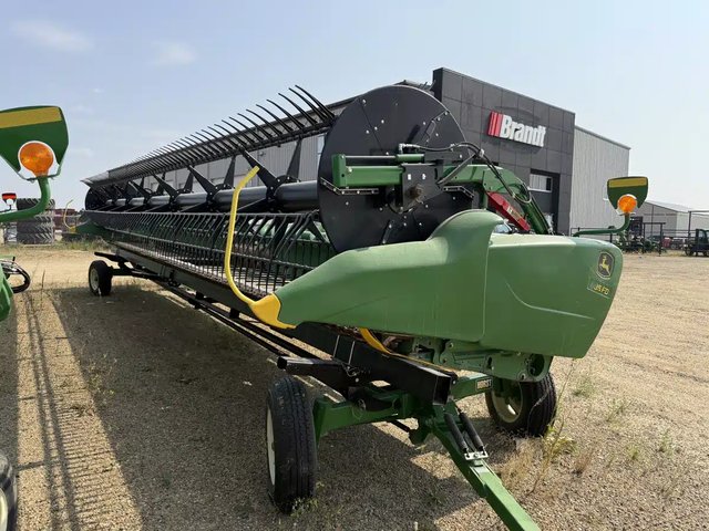 2017 John Deere 635FD Nez - Toile/Tapis