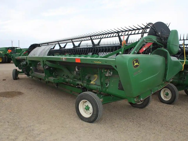 2017 John Deere 635FD Nez - Toile/Tapis