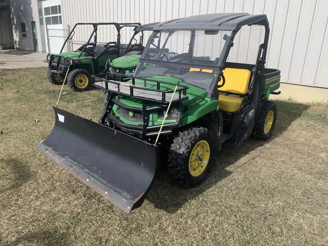 2018 John Deere XUV 590M VTT