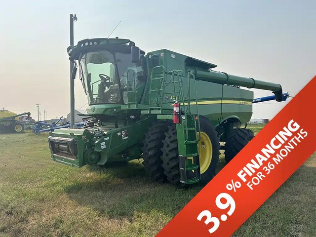 2021 John Deere S780 Batteuse