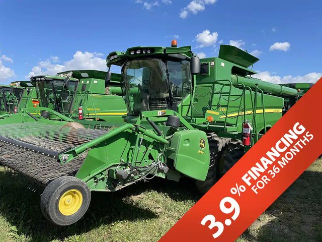 2014 John Deere S670 Batteuse