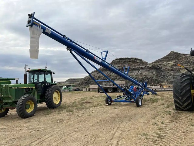 2024 Brandt 1052 Vis à grain