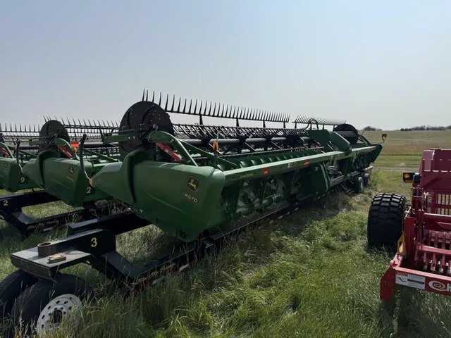 2017 John Deere 640FD Nez - Toile/Tapis