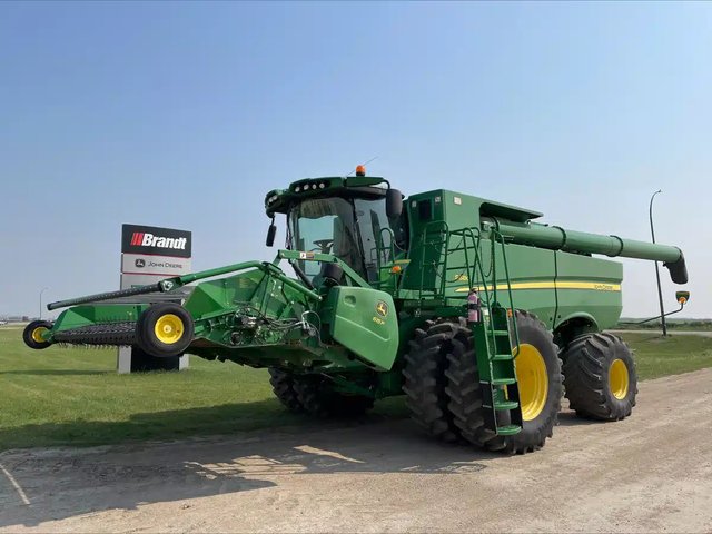 2016 John Deere S680 Batteuse