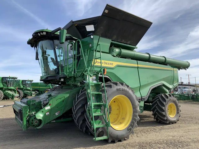 2023 John Deere X9 1100 Batteuse