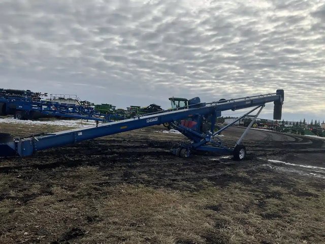 2022 Brandt 1345A LP Vis à grain