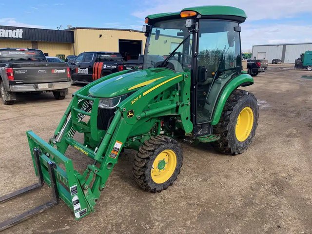 2024 John Deere 3046R Tracteur
