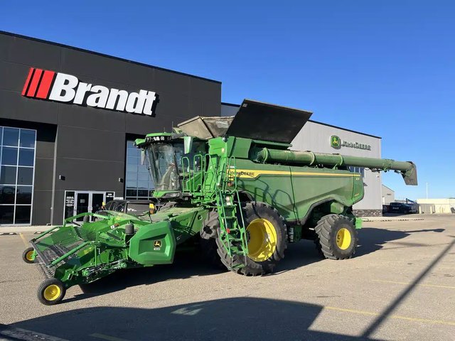 2024 John Deere X9 1000 Batteuse