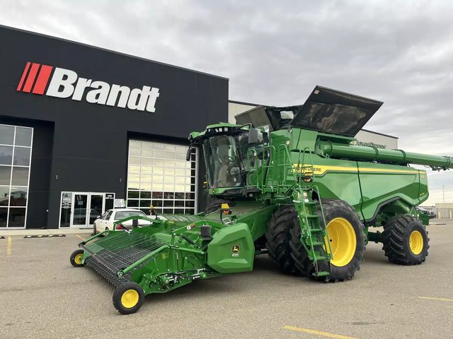 2024 John Deere X9 1000 Batteuse