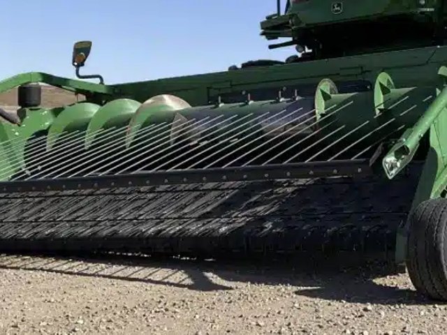 2015 John Deere 615P Nez - Ramasseur