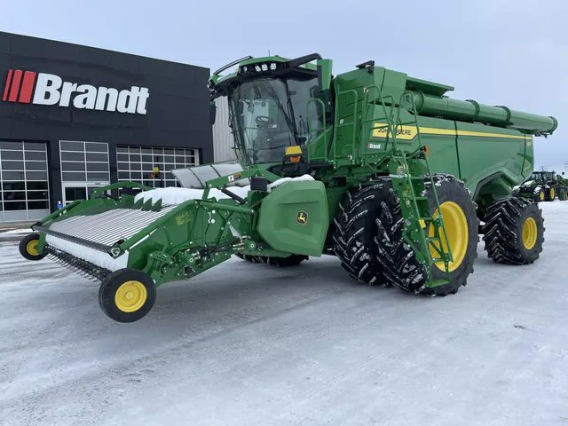 2022 John Deere X9 1000 Batteuse
