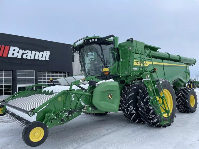 2024 John Deere X9 1000 Batteuse