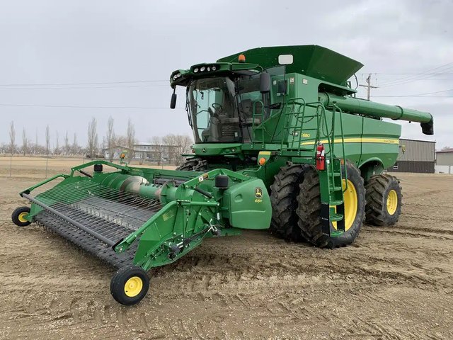 2014 John Deere S680 Batteuse