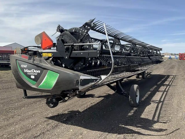2020 MacDon FD140
