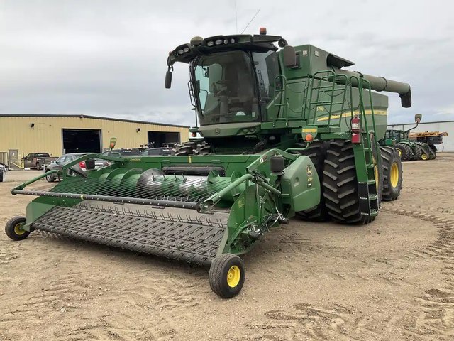 2020 John Deere S780 Batteuse