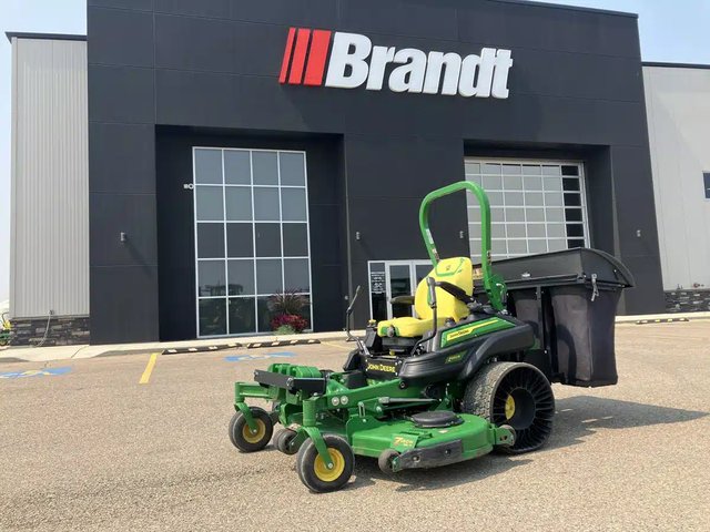2023 John Deere Z950R Tondeuse à rayon de braquage zéro