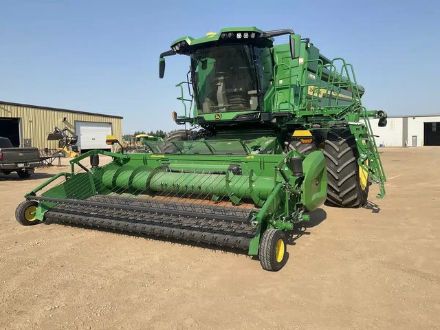 2023 John Deere X9 1000 Batteuse