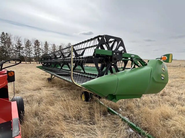 2012 John Deere 630D Nez - Toile/Tapis