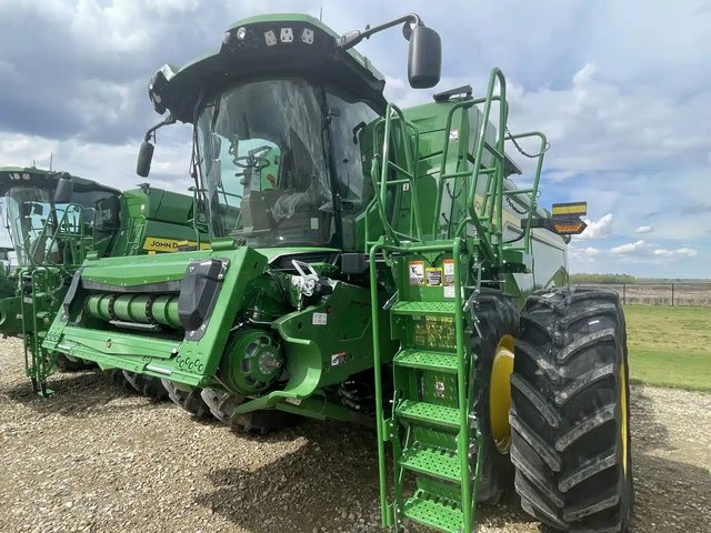2024 John Deere X9 1000 Batteuse