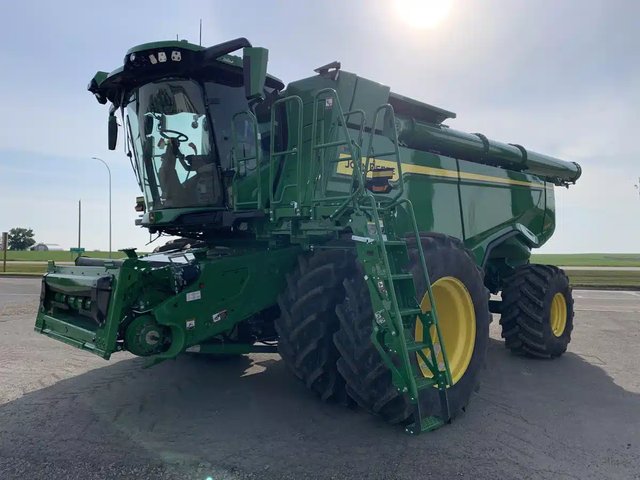 2024 John Deere X9 1000 Batteuse