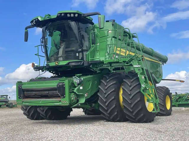 2022 John Deere X9 1000 Batteuse