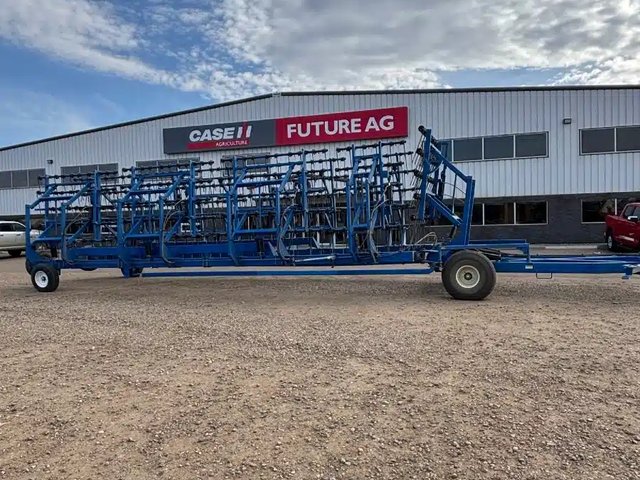 2017 Brandt CONTOUR COMMNADER 8200 Herse