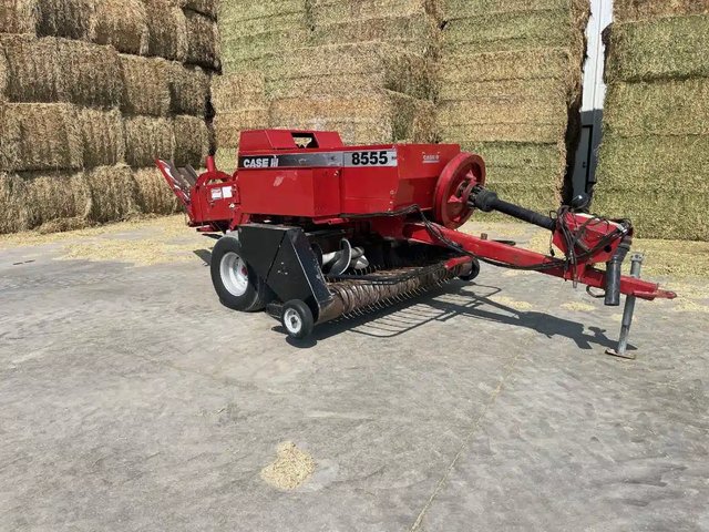 1997 Case IH 8555 presse à balle carrée - petite
