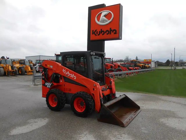 2019 Kubota SSV65P chargeuse à direction à glissement
