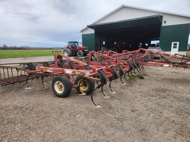 Salford 550 Cultivateur
