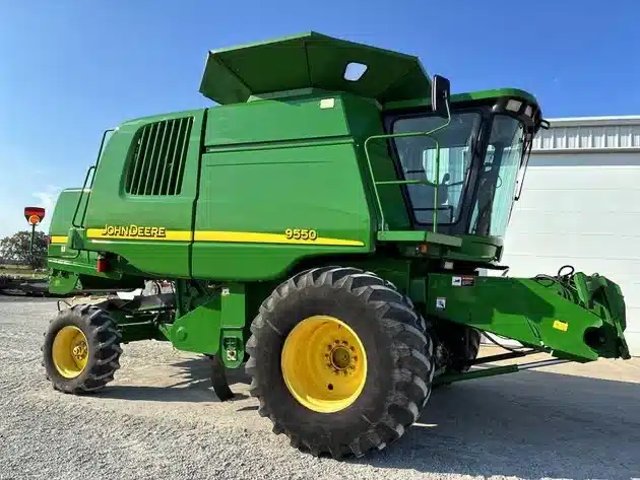 2003 John Deere 9550 Batteuse