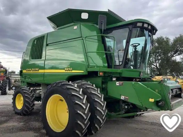 2000 John Deere 9650 Batteuse