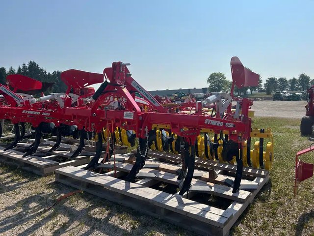 Pottinger SYNKRO 3020 NOVA Cultivateur Sous-soleur