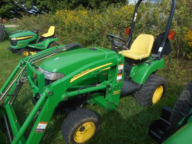 2009 John Deere 2305 Tracteur