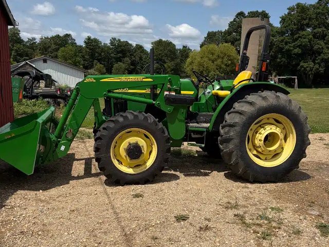 2004 John Deere 5320 Tracteur