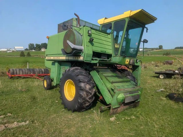 John Deere 6600 Batteuse