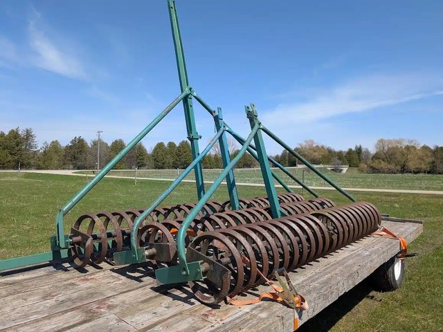 32ft Rouleau émotteur'
