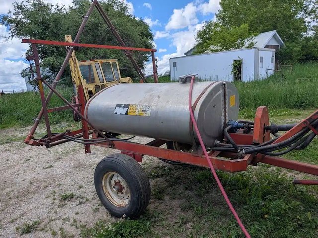 George White 300 Gallon Arroseur - Trainé