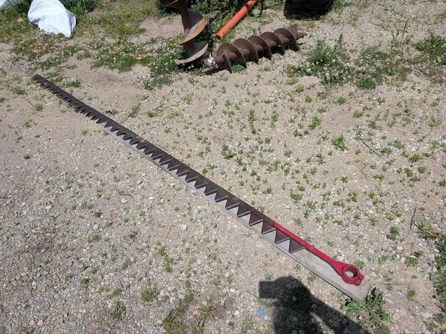 New Holland 9ft knife pièces - neuves et usagées