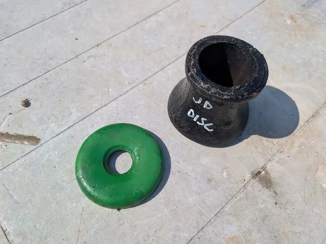John Deere SPACER pièces - neuves et usagées
