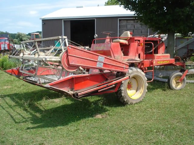 Versatile 400 Andaineur